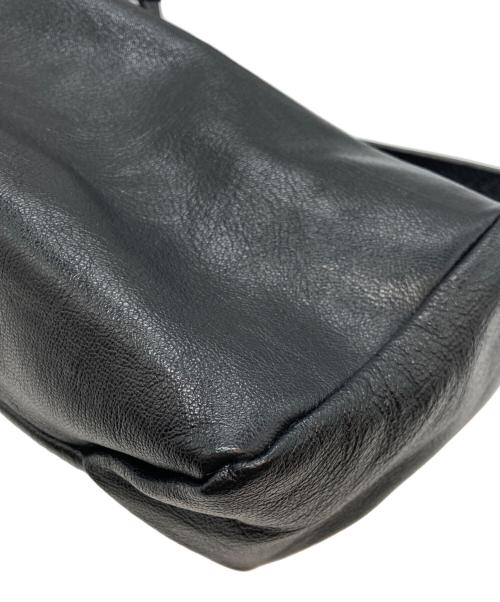 ear PAPILLONNER（イアパピヨネ）ear PAPILLONNER (イアパピヨネ) ボックスショルダーバッグ ブラックの古着・服飾アイテム