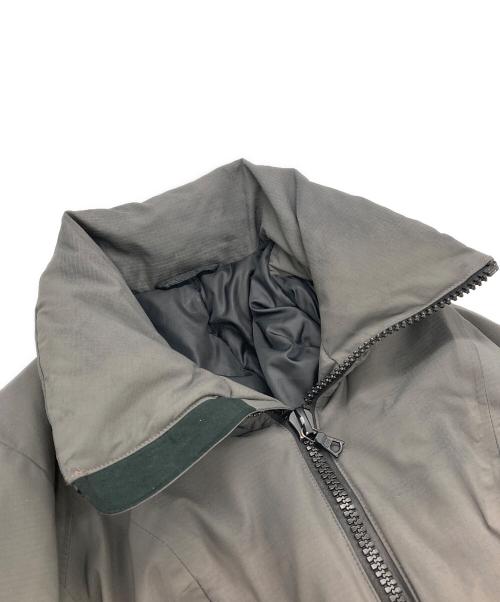 ATTACHMENT（アタッチメント）ATTACHMENT (アタッチメント) 3レイヤー止水ジップダウンジャケット グレー サイズ:1の古着・服飾アイテム