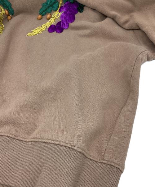 MUVEIL（ミュベール）MUVEIL (ミュベール) フラワーモチーフ刺繍プルオーバースウェット ブラウン サイズ:sizeMの古着・服飾アイテム