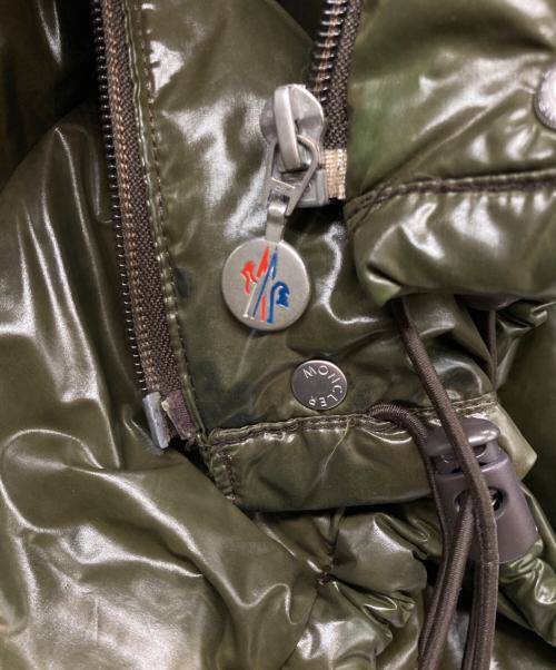 MONCLER（モンクレール）MONCLER (モンクレール) 茶タグ ダウンジャケット オリーブ サイズ:3の古着・服飾アイテム