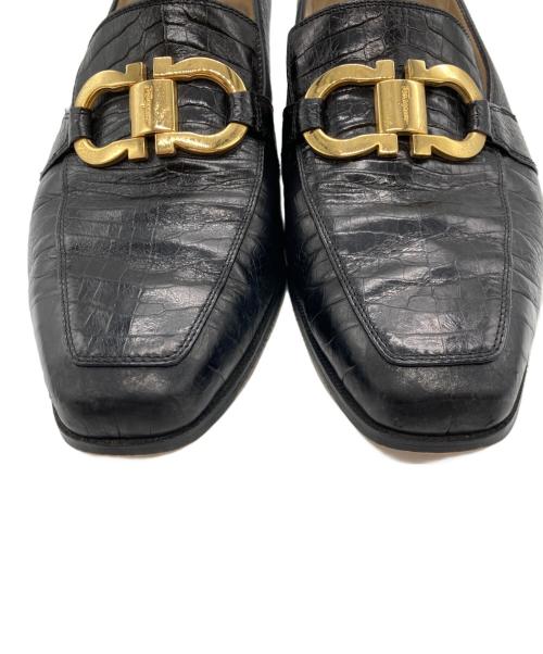 Salvatore Ferragamo（サルヴァトーレ フェラガモ）Salvatore Ferragamo (サルヴァトーレ フェラガモ) クロコ型押しガンチーニローファー ブラック サイズ:25の古着・服飾アイテム