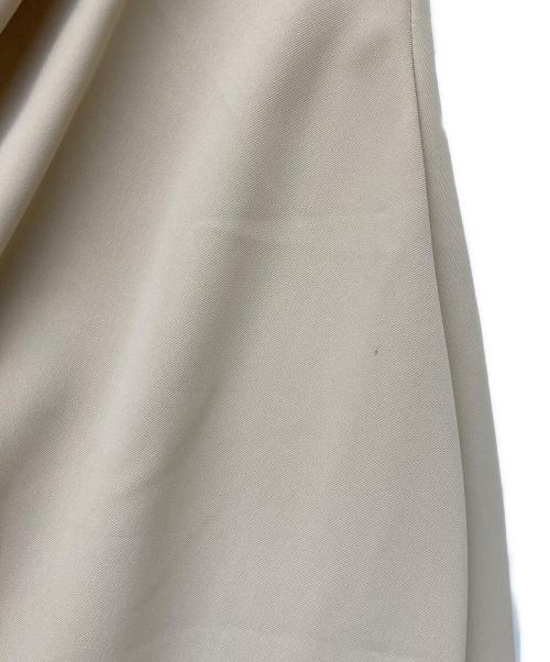 anuans（アニュアンス）anuans (アニュアンス) ライトダブルサテンカシュクールワンピース ベージュ サイズ:SIZE S 未使用品の古着・服飾アイテム