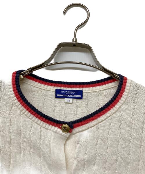 BURBERRY BLUE LABEL（バーバリーロンドンブルーレーベル）BURBERRY BLUE LABEL (バーバリーロンドンブルーレーベル) 14SS 金釦ケーブルニットカーディガン ホワイト サイズ:38の古着・服飾アイテム