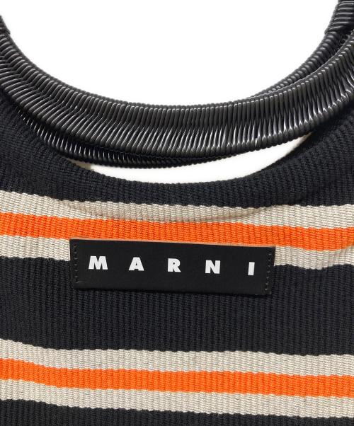 MARNI（マルニ）MARNI (マルニ) MARKET BOAT BAG ブラック×オレンジの古着・服飾アイテム
