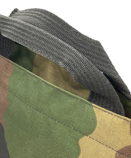 Herve Chapelier（エルベシャプリエ）Herve Chapelier (エルベシャプリエ) 舟形トートバッグ M カモフラ オリーブ サイズ:-の古着・服飾アイテム