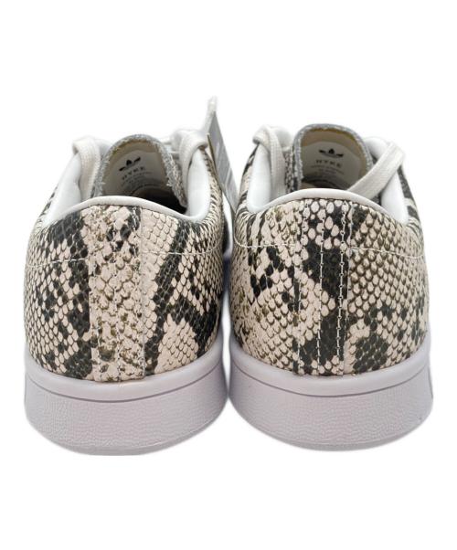 adidas（アディダス）adidas (アディダス) HYKE (ハイク) HAILLET AOH-001 ホワイト×ベージュ サイズ:22の古着・服飾アイテム