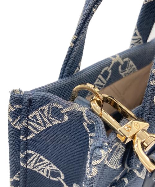 MICHAEL KORS（マイケル・コース）MICHAEL KORS (マイケル・コース) キャンバスショルダーバッグ ネイビー サイズ:-の古着・服飾アイテム