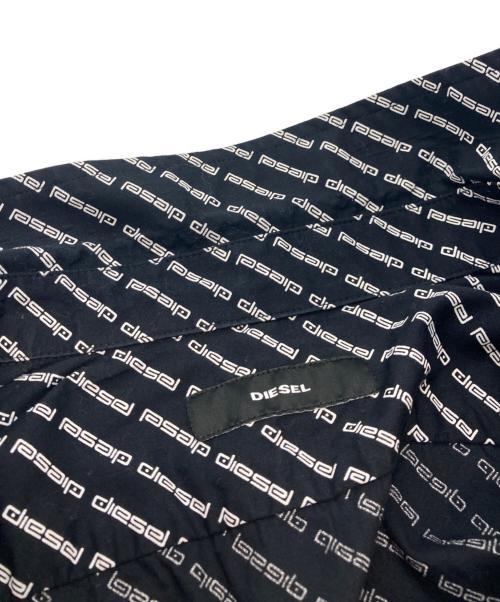 DIESEL（ディーゼル）DIESEL (ディーゼル) S-RILEY-KA-B ホワイト×ブラック サイズ:XSの古着・服飾アイテム