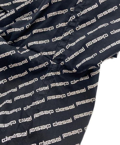 DIESEL（ディーゼル）DIESEL (ディーゼル) S-RILEY-KA-B ホワイト×ブラック サイズ:XSの古着・服飾アイテム