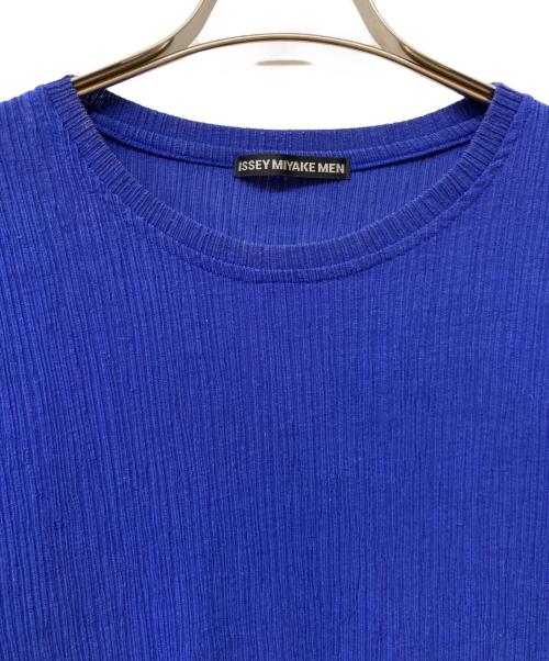 ISSEY MIYAKE MEN（イッセイミヤケメン）ISSEY MIYAKE MEN (イッセイミヤケメン) プリーツクルーネックT ブルー サイズ:SIZE 1の古着・服飾アイテム