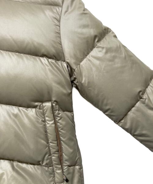 DUVETICA（デュベティカ）DUVETICA (デュベティカ) Adhara（アダラ） ラクーンファーダウンジャケット オリーブ サイズ:40の古着・服飾アイテム