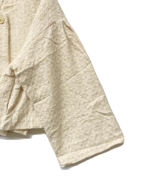 TSUHARU by samansa Mos2（ツハル バイ サマンサモスモス）TSUHARU by samansa Mos2 (ツハル バイ サマンサモスモス) クッキージャガートブルゾン ホワイト サイズ:Ｆの古着・服飾アイテム