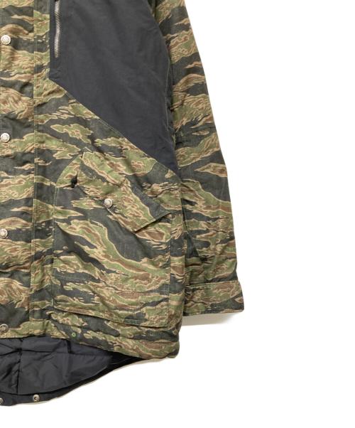 THE NORTH FACE（ザ ノース フェイス）THE NORTH FACE (ザ ノース フェイス) 中綿迷彩ジャケット ブラック×グリーン サイズ:Ｍの古着・服飾アイテム
