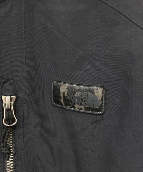 THE NORTH FACE（ザ ノース フェイス）THE NORTH FACE (ザ ノース フェイス) 中綿迷彩ジャケット ブラック×グリーン サイズ:Ｍの古着・服飾アイテム