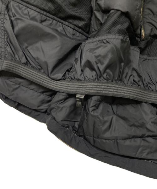 THE NORTH FACE（ザ ノース フェイス）THE NORTH FACE (ザ ノース フェイス) 中綿迷彩ジャケット ブラック×グリーン サイズ:Ｍの古着・服飾アイテム