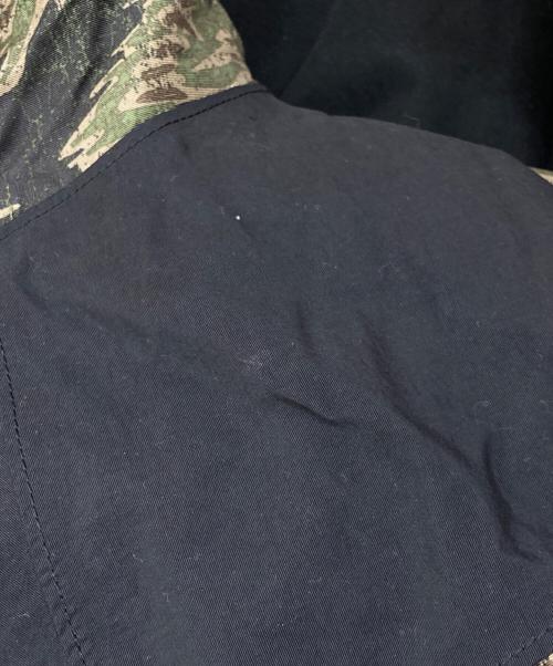 THE NORTH FACE（ザ ノース フェイス）THE NORTH FACE (ザ ノース フェイス) 中綿迷彩ジャケット ブラック×グリーン サイズ:Ｍの古着・服飾アイテム