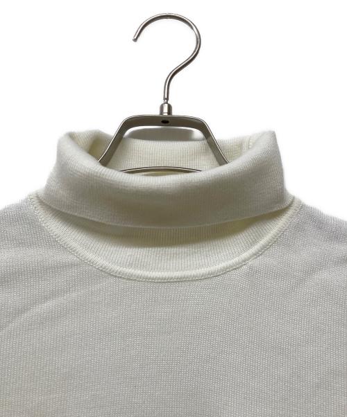 L'AUBE BLANC（ローブ ブラン）L'AUBE BLANC (ローブ ブラン) Logo Turtle knit（ロゴ タートル ネック） ホワイト サイズ:FREE 未使用品の古着・服飾アイテム