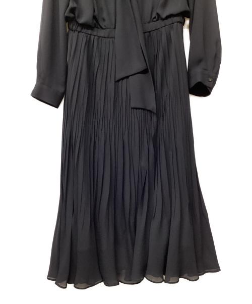 ROPE（ロペ）ROPE (ロペ) 24SS ジョーゼット シフォンプリーツワンピース【セレモニー対応】 ネイビー サイズ:36の古着・服飾アイテム
