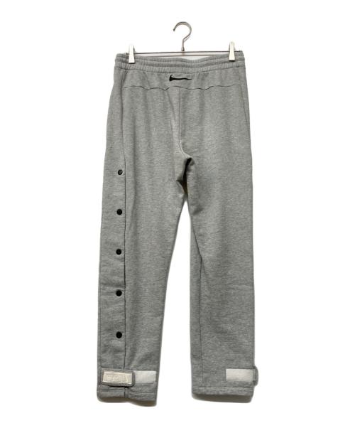 NIKE（ナイキ）NIKE (ナイキ) FEAR OF GOD (フィア・オブ・ゴッド) 18AW Warm Up Pants NBA(チハチエーダブリュー・ウォームアップ・パンツ・エヌビーエー) グレー サイズ:Sの古着・服飾アイテム