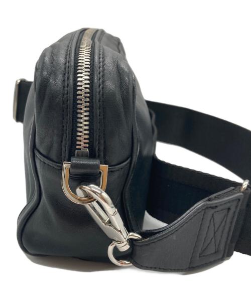 PIERRE HARDY（ピエールアルディ）PIERRE HARDY (ピエールアルディ) ラムレザーショルダーバッグ ブラックの古着・服飾アイテム