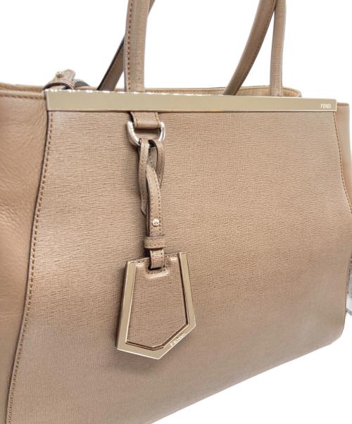 FENDI（フェンディ）FENDI (フェンディ) PETITE 2 JOUR MD VITELLO(プチ・トゥージュール・ミディアム・ヴィッテロ) ブラウンの古着・服飾アイテム