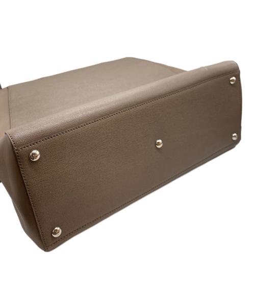 FENDI（フェンディ）FENDI (フェンディ) PETITE 2 JOUR MD VITELLO(プチ・トゥージュール・ミディアム・ヴィッテロ) ブラウンの古着・服飾アイテム