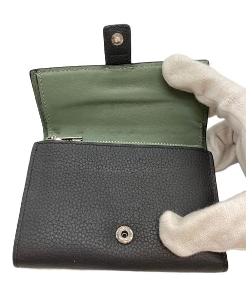 LOEWE（ロエベ）LOEWE (ロエベ) スモールバーティカルウォレット グレー×グリーンの古着・服飾アイテム