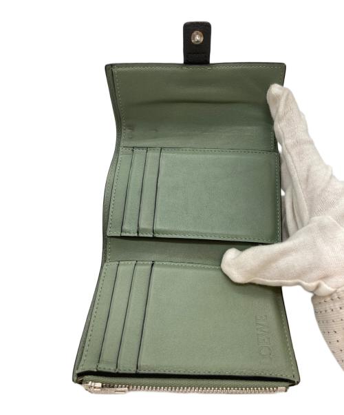 LOEWE（ロエベ）LOEWE (ロエベ) スモールバーティカルウォレット グレー×グリーンの古着・服飾アイテム