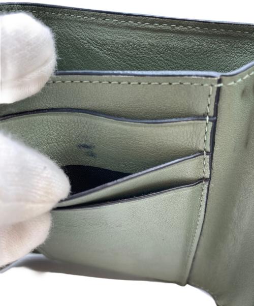 LOEWE（ロエベ）LOEWE (ロエベ) スモールバーティカルウォレット グレー×グリーンの古着・服飾アイテム