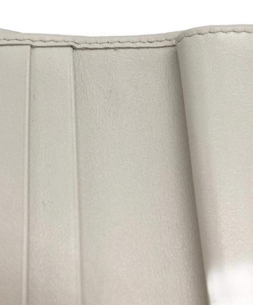 MIU MIU（ミュウミュウ）MIU MIU (ミュウミュウ) クロコ2つ折りコンパクトウォレット イエローの古着・服飾アイテム