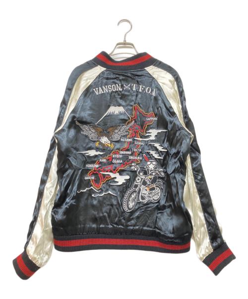 VANSON（バンソン）VANSON (バンソン) T.F.O.A (クローズ&ワースト〜武装戦線〜) リバーシブルサテンスカジャン ホワイト×ブラック サイズ:Lの古着・服飾アイテム