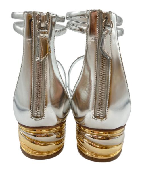 CASADEI（カサディ）CASADEI (カサディ) バックジップアンクルストラップサンダル シルバー×ゴールド サイズ:SIZE 36の古着・服飾アイテム