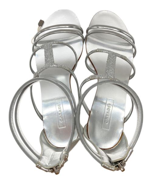 CASADEI（カサディ）CASADEI (カサディ) バックジップアンクルストラップサンダル シルバー×ゴールド サイズ:SIZE 36の古着・服飾アイテム