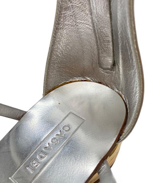 CASADEI（カサディ）CASADEI (カサディ) バックジップアンクルストラップサンダル シルバー×ゴールド サイズ:SIZE 36の古着・服飾アイテム
