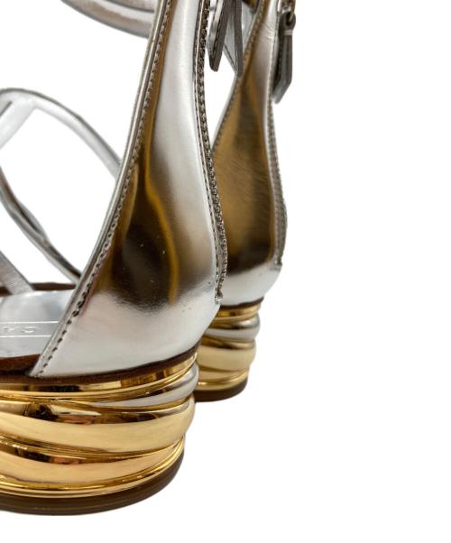 CASADEI（カサディ）CASADEI (カサディ) バックジップアンクルストラップサンダル シルバー×ゴールド サイズ:SIZE 36の古着・服飾アイテム