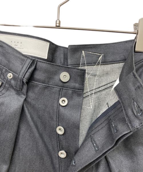 KURO（クロ）KURO (クロ) コーティングデニムパンツ ブラックの古着・服飾アイテム