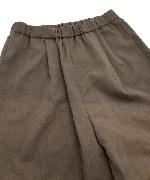 FRAMeWORK（フレームワーク）FRAMeWORK (フレームワーク) 25AW ≪手洗い可≫TWギャバリラックスパンツ ブラウン サイズ:34の古着・服飾アイテム