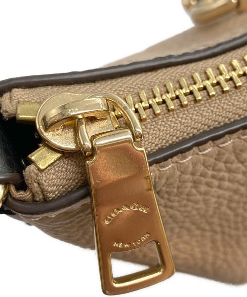 COACH（コーチ）COACH (コーチ) ケイシー サッチェル カラーブロック ベージュ×アイボリーの古着・服飾アイテム