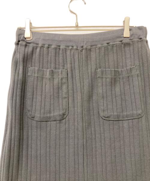 SLOW 23区（スロー23ク）SLOW 23区 (スロー23ク) 24SS スリットリブスカート チャコールグレー サイズ:40の古着・服飾アイテム