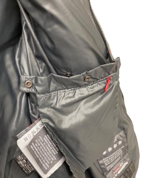 DUVETICA（デュベティカ）DUVETICA (デュベティカ) FEBEDUE ダウンベスト ブラック サイズ:42の古着・服飾アイテム