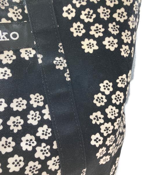 marimekko（マリメッコ）marimekko (マリメッコ) Pukettiトートバッグ(プケッティ トートバッグ) ホワイト×ブラックの古着・服飾アイテム