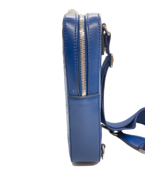 GUCCI（グッチ）GUCCI (グッチ) GGエンボス クロスボディ ブルーの古着・服飾アイテム