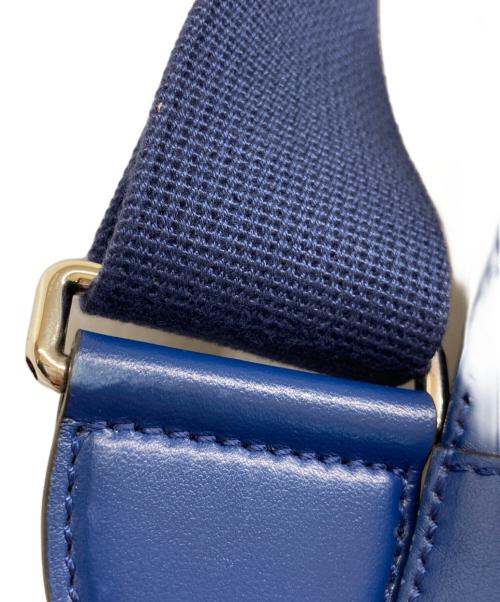 GUCCI（グッチ）GUCCI (グッチ) GGエンボス クロスボディ ブルーの古着・服飾アイテム