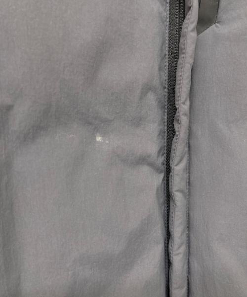 BEAUTY&YOUTH（ビューティーアンドユース）BEAUTY&YOUTH (ビューティーアンドユース) 小松マテーレ ナイロンアライドダウンジャケット グレー サイズ:Ｍの古着・服飾アイテム