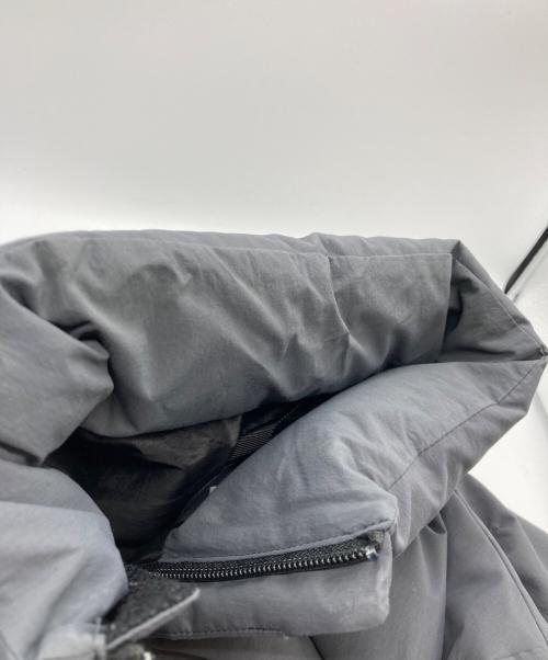 BEAUTY&YOUTH（ビューティーアンドユース）BEAUTY&YOUTH (ビューティーアンドユース) 小松マテーレ ナイロンアライドダウンジャケット グレー サイズ:Ｍの古着・服飾アイテム