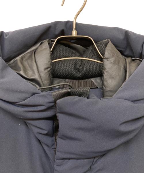 BEAUTY&YOUTH（ビューティーアンドユース）BEAUTY&YOUTH (ビューティーアンドユース) 小松マテーレ” フォルム アライドダウンジャケット ネイビー サイズ:Mの古着・服飾アイテム