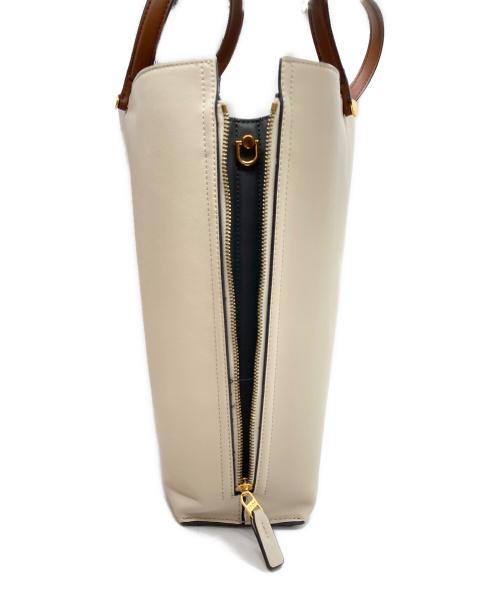 EPOR（エポール）EPOR (エポール) Y bag Large(ワイ バッグ ラージ) ベージュの古着・服飾アイテム