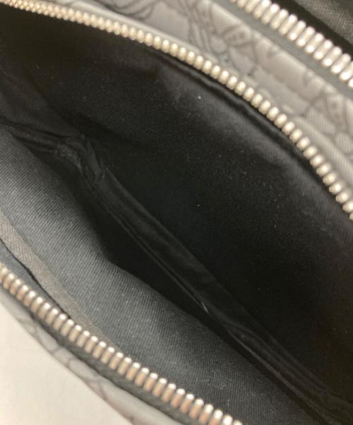 Vivienne Westwood（ヴィヴィアンウエストウッド）Vivienne Westwood (ヴィヴィアンウエストウッド) ショルダーバッグ グレーの古着・服飾アイテム