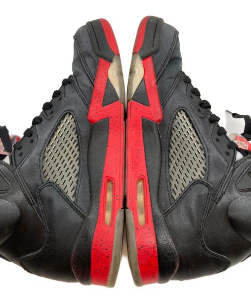 NIKE（ナイキ）NIKE (ナイキ) AIR JORDAN 5 RETRO BLACK/UNIVERSITY RED ブラック×レッド サイズ:27の古着・服飾アイテム