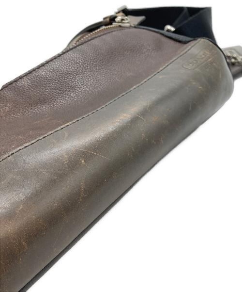 COACH（コーチ）COACH (コーチ) トンプソンレザーボディバッグ ブラウン×ブラックの古着・服飾アイテム